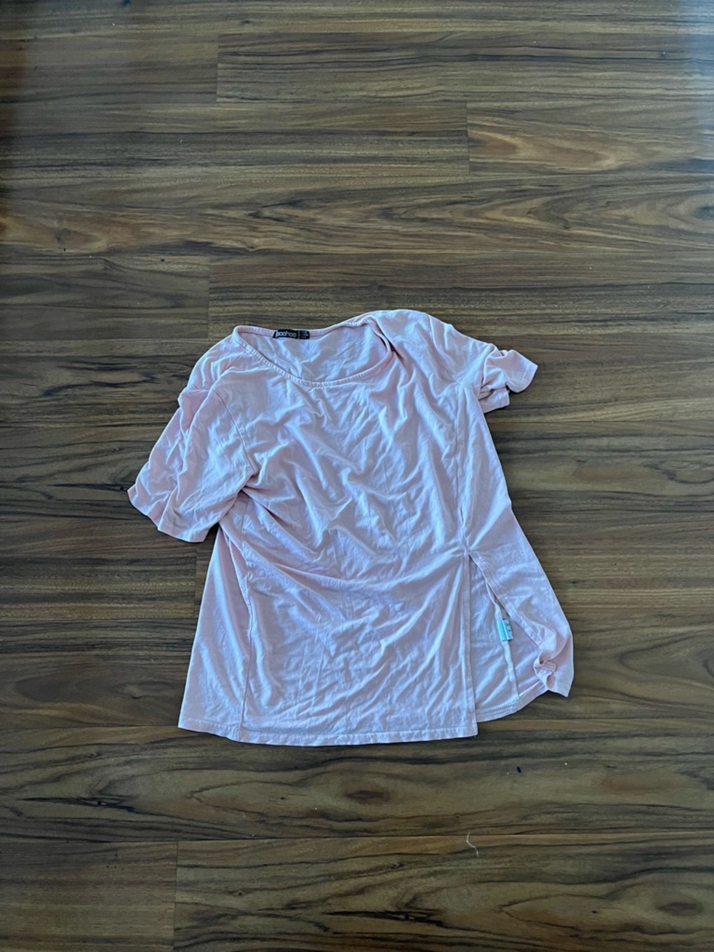 NWOT boohoo Light Pink Women's Short Sleeve Tee - Casual Everyday Top